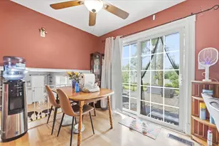 1215 Devonshire Dr, Joliet, IL 60435 - Photo 9