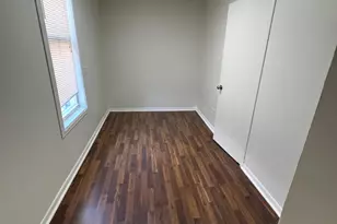 1617 W 38th Pl, Chicago, IL 60609 - Photo 9