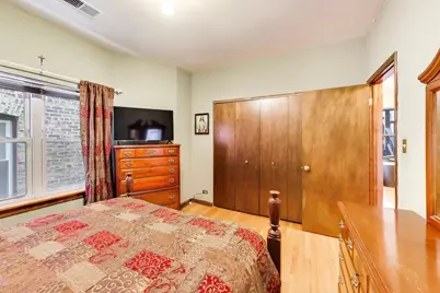923 W Irving Park Road #2E, Chicago, IL 60613 - Photo 17