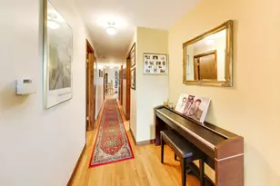 923 W Irving Park Rd, Chicago, IL 60613 - Photo 3