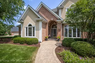 4N843 W Woods Dr, Saint Charles, IL 60175 - Photo 3