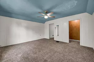 1108 S Clayton St, Bloomington, IL 61701 - Photo 21