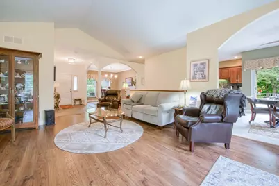 298 Quinlan Avenue, Dekalb, IL 60115 - Photo 13
