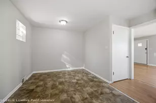 4015 W 105th St, Oak Lawn, IL 60453 - Photo 9