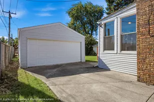 4015 W 105th St, Oak Lawn, IL 60453 - Photo 25