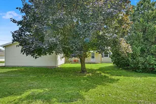 405 Washington St, Fithian, IL 61844 - Photo 5