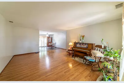 [Address not provided], Darien, IL 60561 - Photo 17