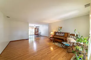 [Address not provided], Darien, IL 60561 - Photo 17