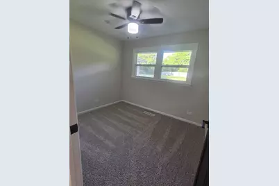 18749 Baker Avenue, Country Club Hills, IL 60478 - Photo 15