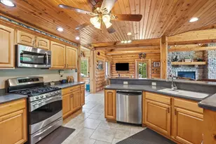 6125 Tulip Ln, Grant Park, IL 60940 - Photo 9
