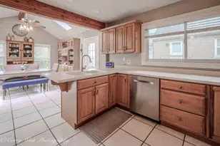 398 W St Charles Rd, Elmhurst, IL 60126 - Photo 9