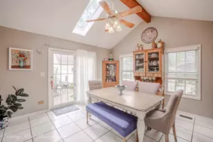 398 W St Charles Rd, Elmhurst, IL 60126 - Photo 7