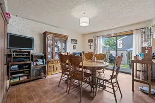 205 Robbin Dr, Romeoville, IL 60446 - Photo 5