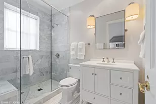 38 E Elm St, Chicago, IL 60611 - Photo 33