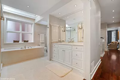 38 E Elm Street, Chicago, IL 60611 - Photo 27