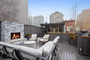 38 E Elm St, Chicago, IL 60611 - Photo 41