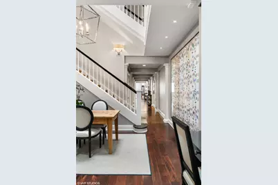 38 E Elm Street, Chicago, IL 60611 - Photo 17