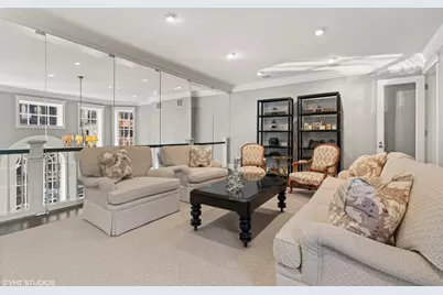 38 E Elm Street, Chicago, IL 60611 - Photo 21