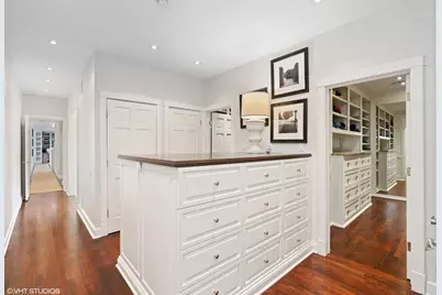 38 E Elm Street, Chicago, IL 60611 - Photo 25