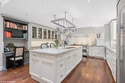 38 E Elm Street, Chicago, IL 60611 - Photo 13