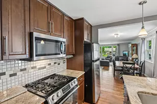 1810 N Ridge Ave, Arlington Heights, IL 60004 - Photo 13