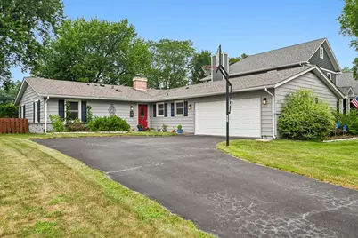 1810 N Ridge Avenue, Arlington Heights, IL 60004 - Photo 1