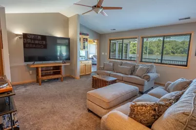 9508 Shore Drive, Machesney Park, IL 61115 - Photo 5