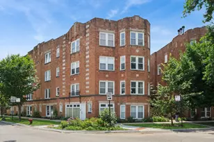 2917 W Leland Ave, Chicago, IL 60625 - Photo 1