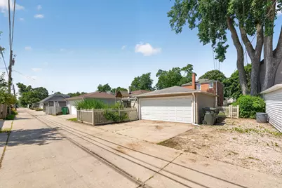 221 N Chester Avenue, Park Ridge, IL 60068 - Photo 23