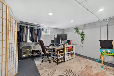 221 N Chester Avenue, Park Ridge, IL 60068 - Photo 17