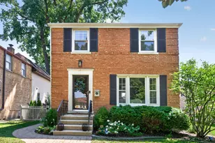 221 N Chester Ave, Park Ridge, IL 60068 - Photo 1