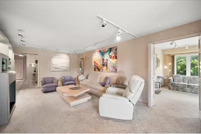 1621 Mission Hills Road #110, Northbrook, IL 60062 - Photo 5
