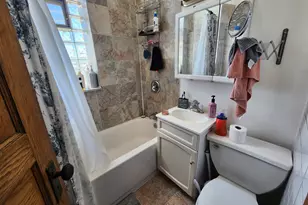 2404 W Superior St, Chicago, IL 60612 - Photo 13
