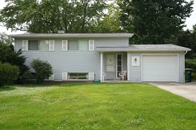 31 Circle Drive W, Montgomery, IL 60538 - Photo 1