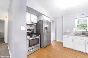 126 W 3rd Ave, New Lenox, IL 60451 - Photo 3