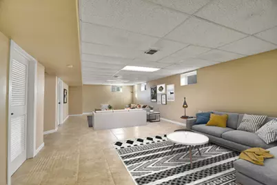 [Address not provided], Worth, IL 60482 - Photo 25