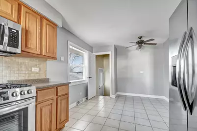 [Address not provided], Worth, IL 60482 - Photo 15