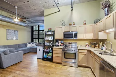 3963 W Belmont Avenue #211, Chicago, IL 60618 - Photo 9