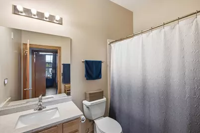 3963 W Belmont Avenue #211, Chicago, IL 60618 - Photo 17
