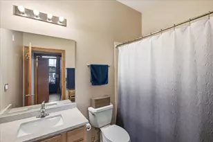 3963 W Belmont Ave, Chicago, IL 60618 - Photo 17