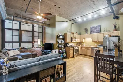 3963 W Belmont Avenue #211, Chicago, IL 60618 - Photo 5