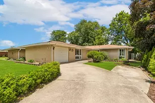 5460 Adeline Pl, Oak Forest, IL 60452 - Photo 1