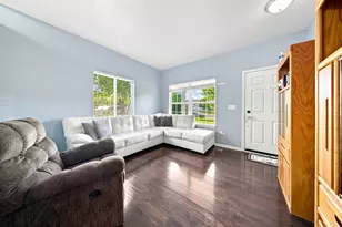 2710 Hoffman St, Plano, IL 60545 - Photo 7