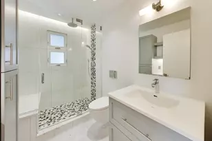 5241 W Dakin St, Chicago, IL 60641 - Photo 21