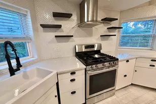 5834 W Dakin St, Chicago, IL 60634 - Photo 7