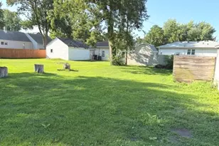 355 N Walnut St, Manteno, IL 60950 - Photo 49