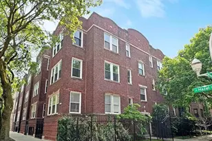 903 W Sunnyside Ave, Chicago, IL 60640 - Photo 1