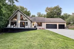 134 Fieldstone Ln, Dixon, IL 61021 - Photo 1