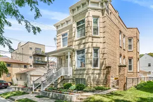 4749 N Long Ave, Chicago, IL 60630 - Photo 3