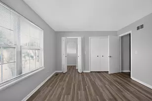 2640 Sycamore Dr, Waukegan, IL 60085 - Photo 9